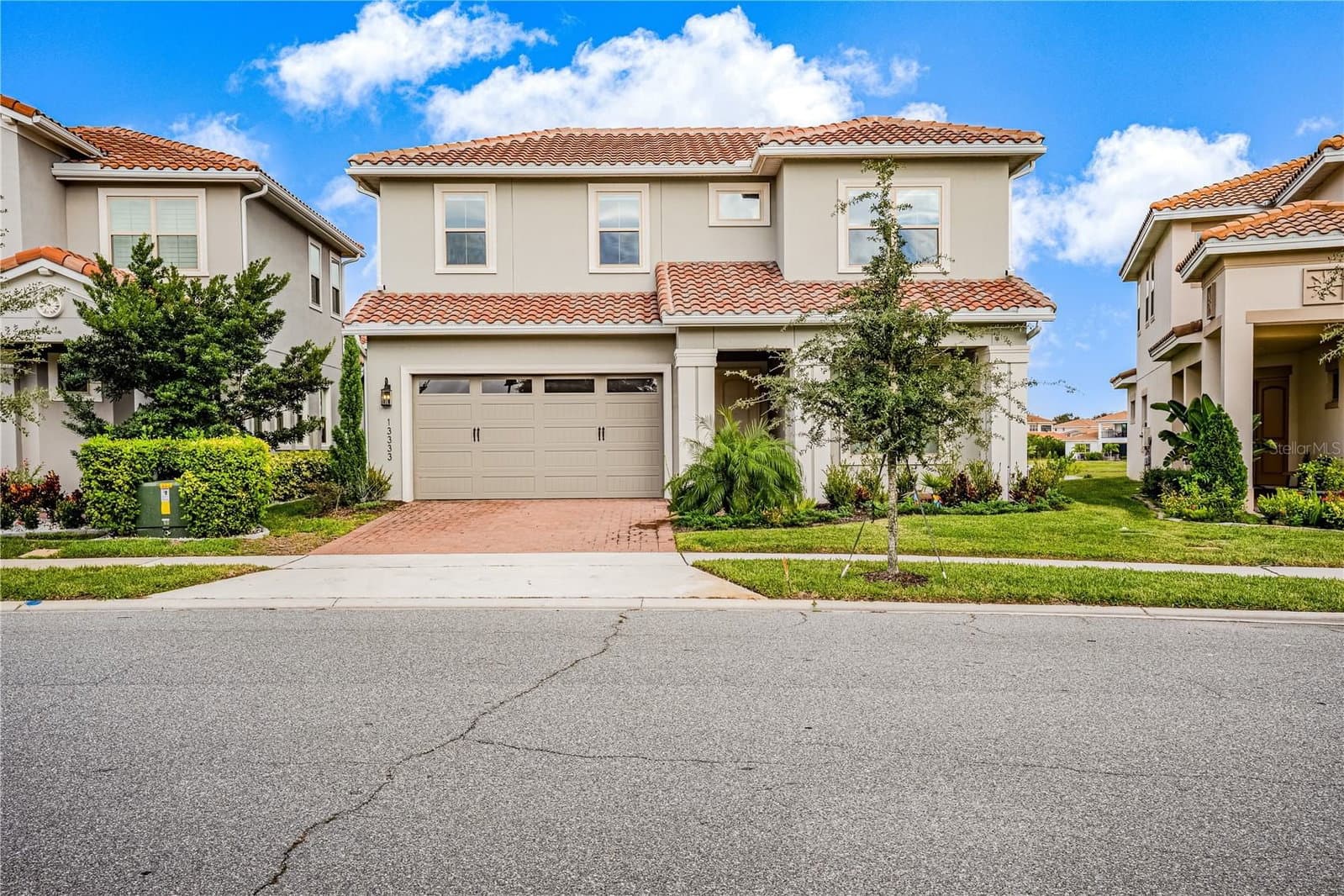 13333 OAKENSHAW
