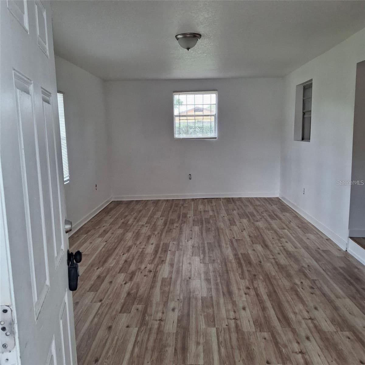 444 SUNNYVIEW