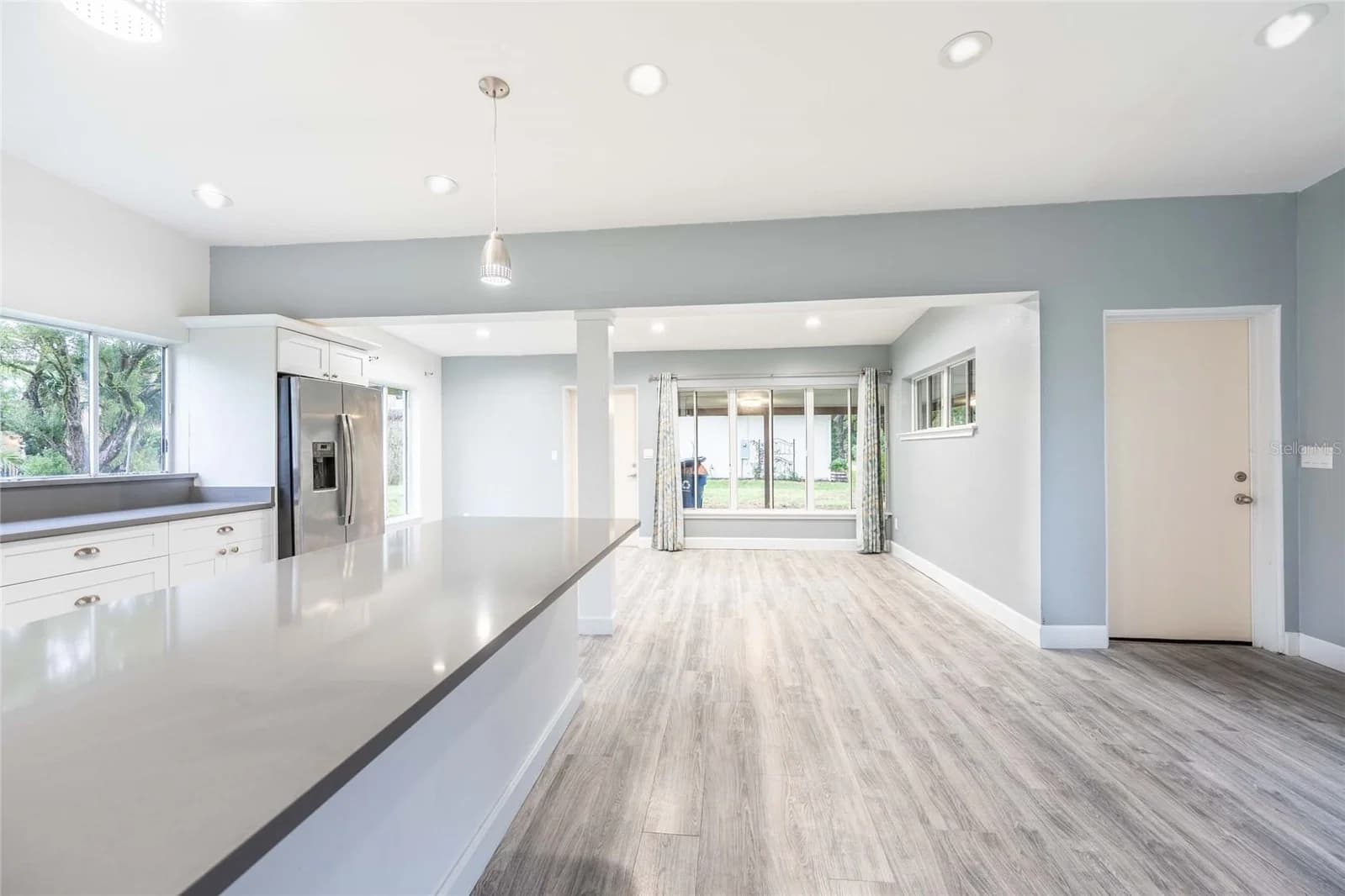 2231 NAIRN Drive