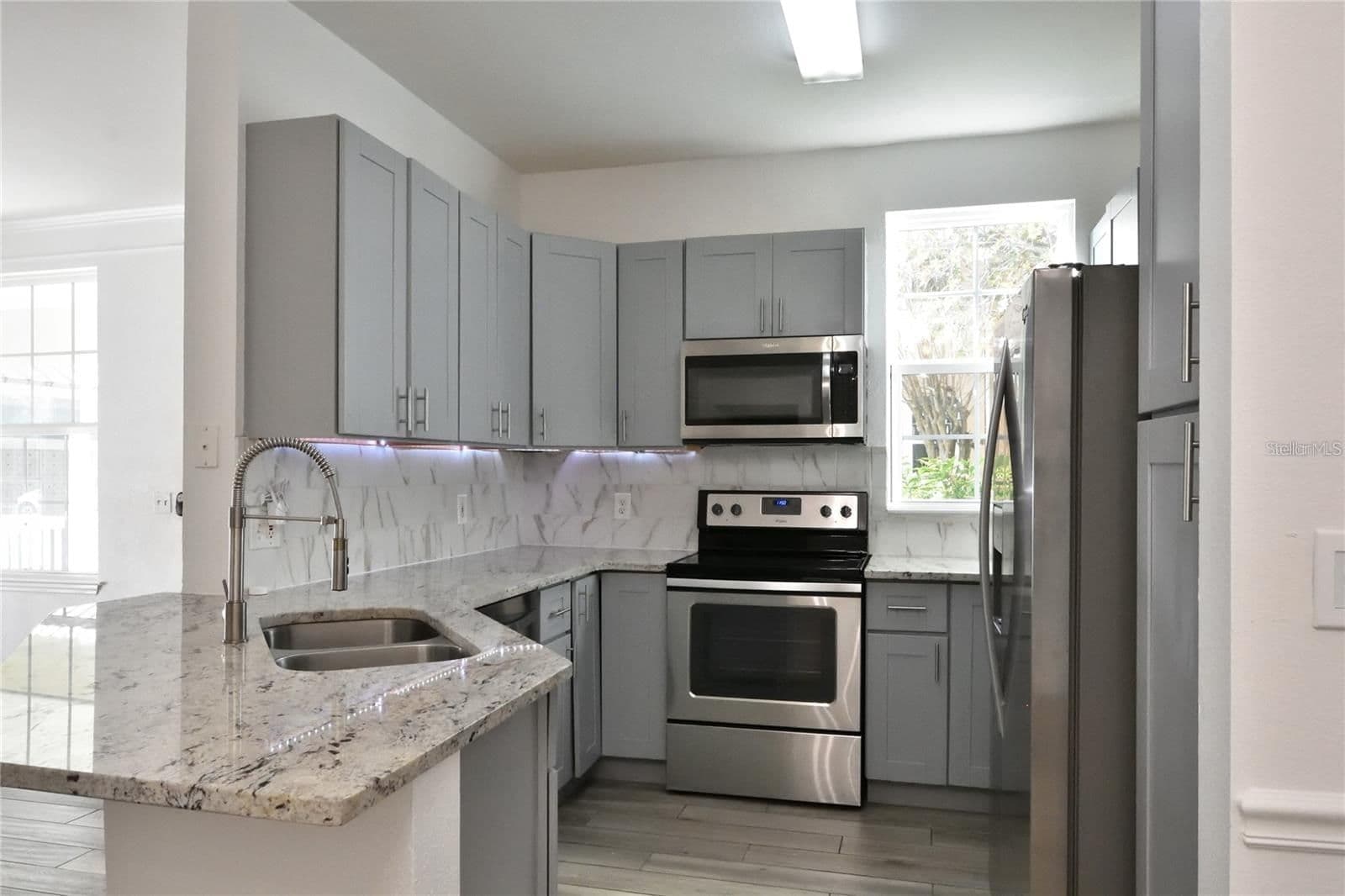 3396 PARKCHESTER SQUARE
