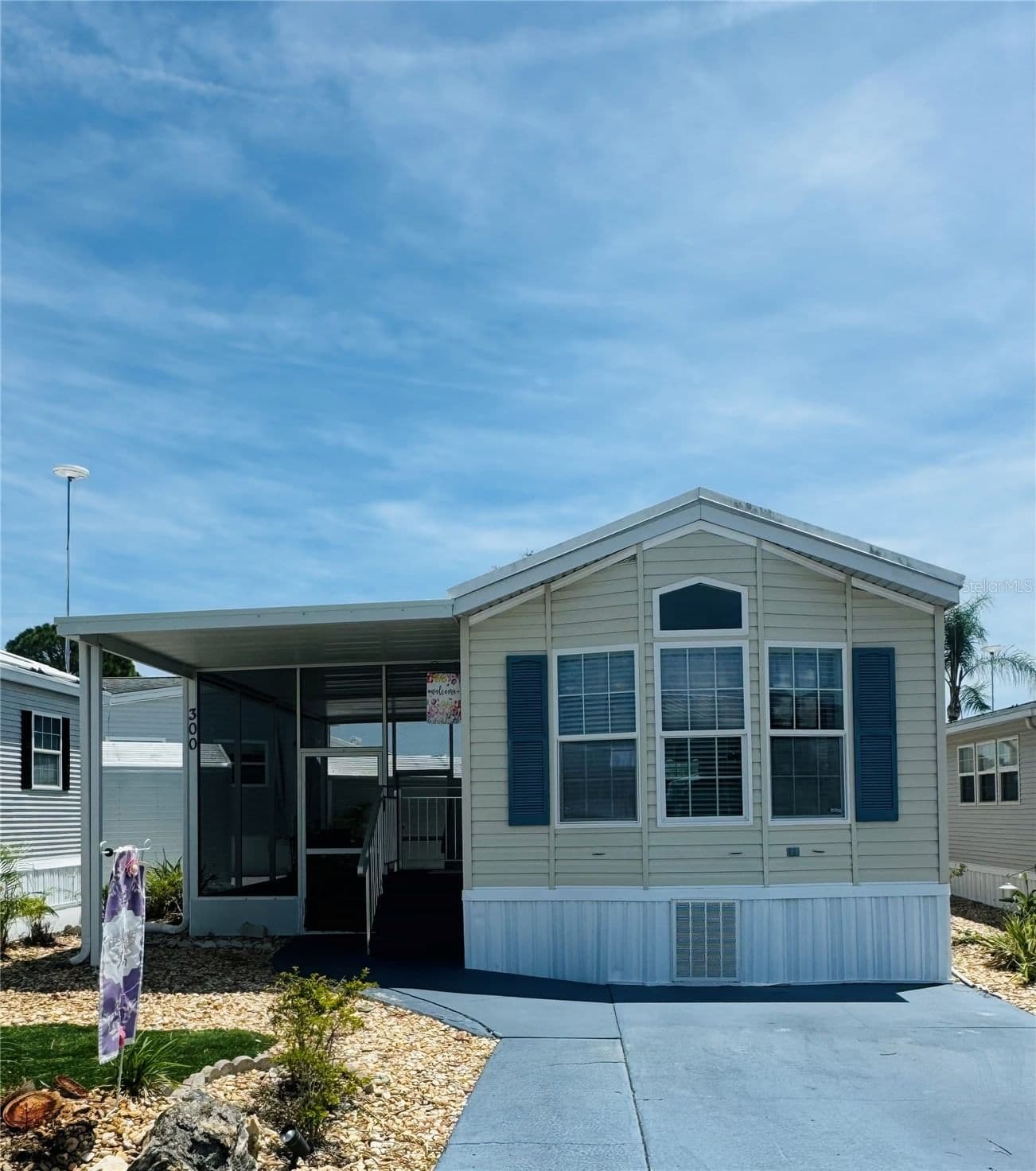 300 ROYAL TROON