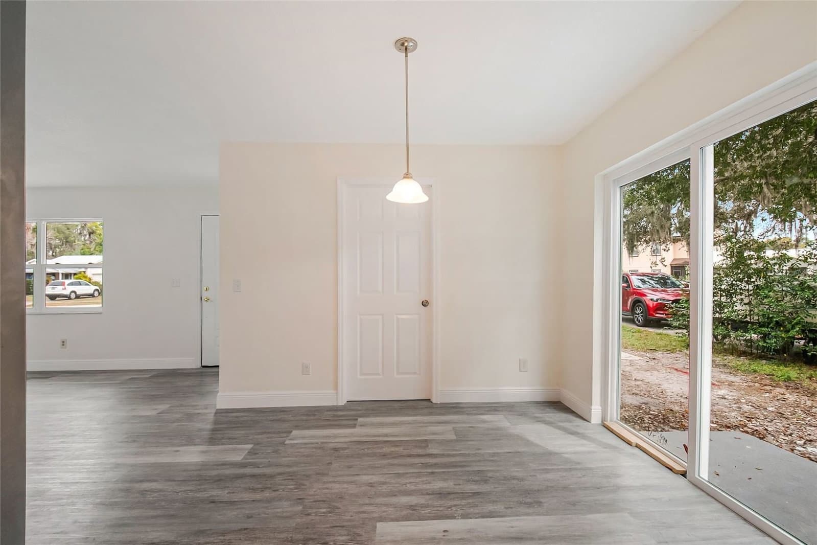 Photo 5 of 3220 NETHERWOOD