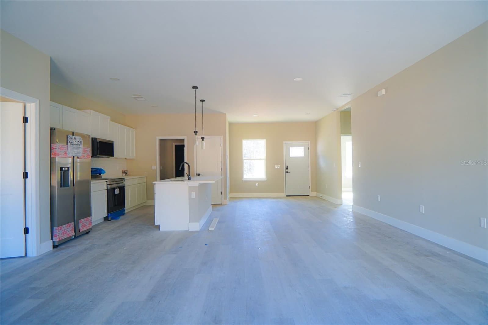 Photo 4 of 8413 131ST
