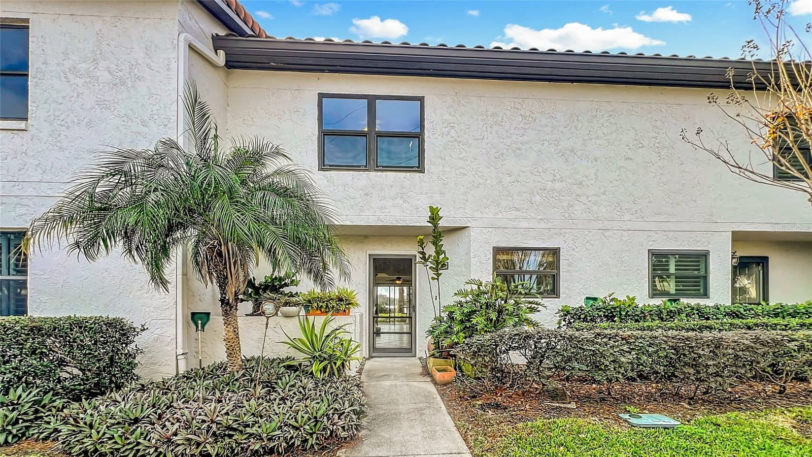 630 KILLARNEY BAY