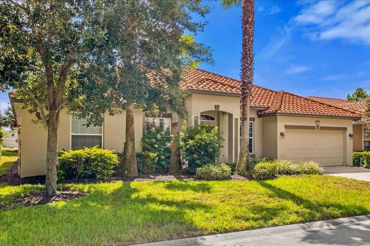 4072 OAKTREE
