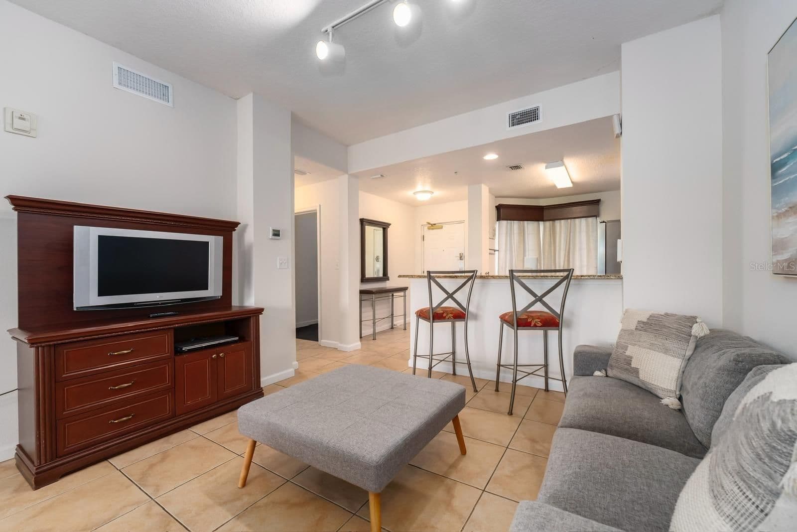 Photo 5 of 8763 WORLDQUEST