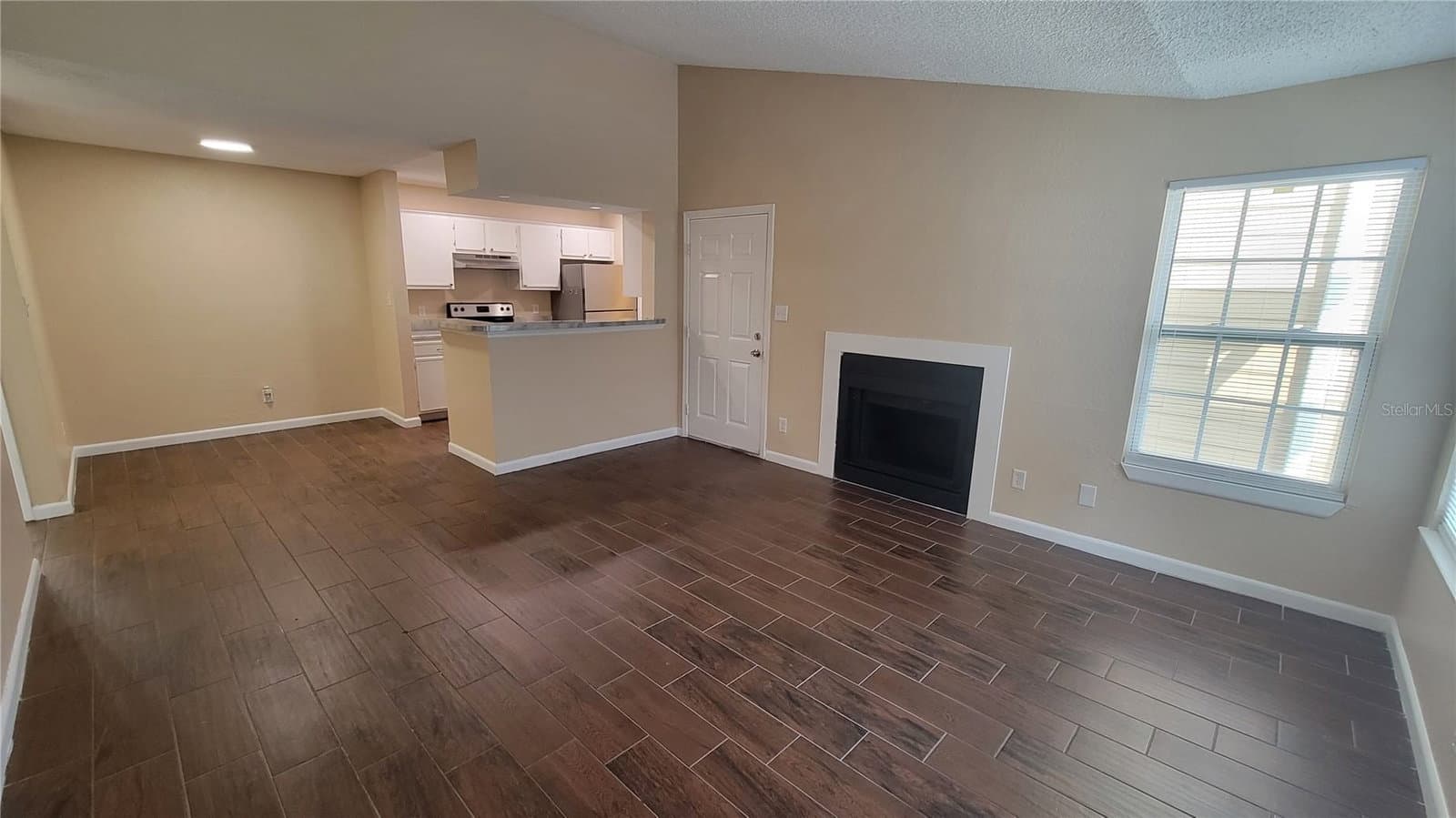 5600 DEVONBRIAR