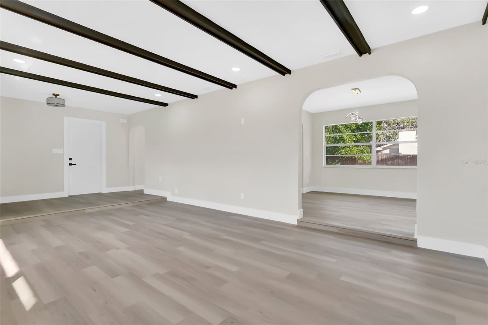 330 ELKHORN