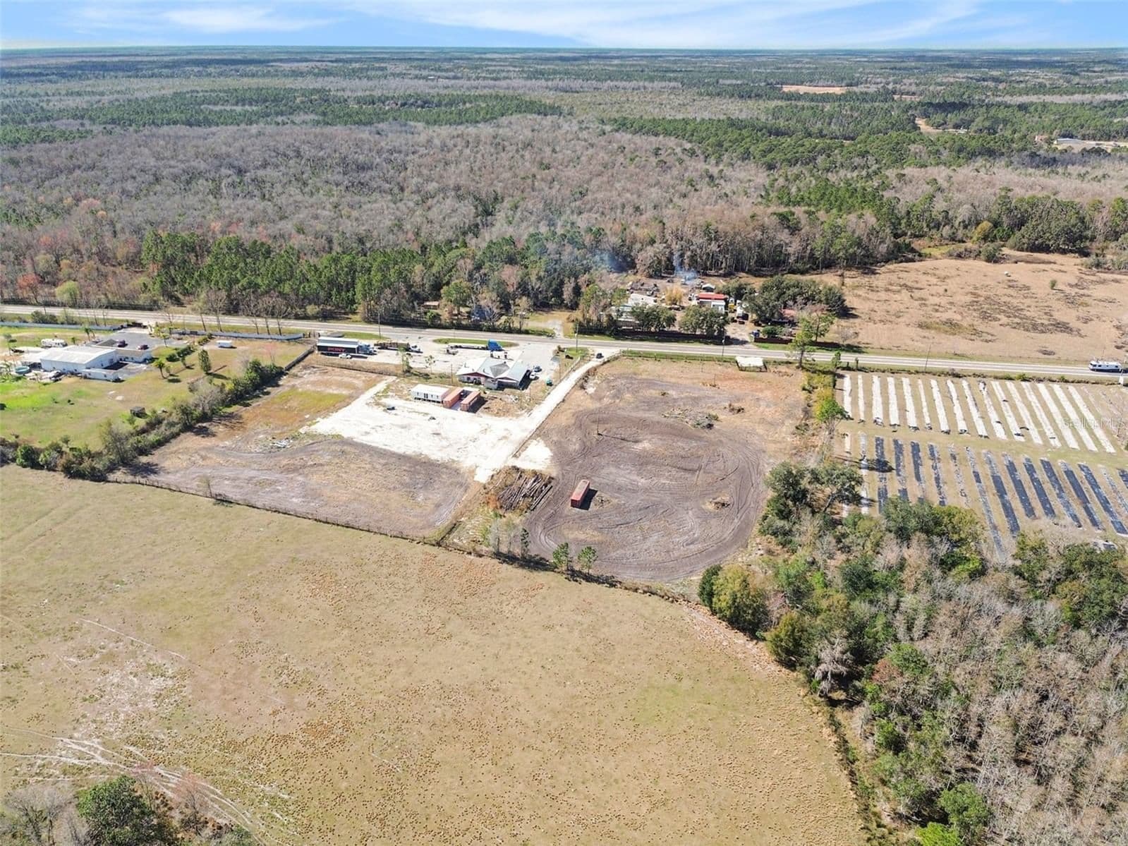 Photo 4 of 3824 STATE ROAD 33