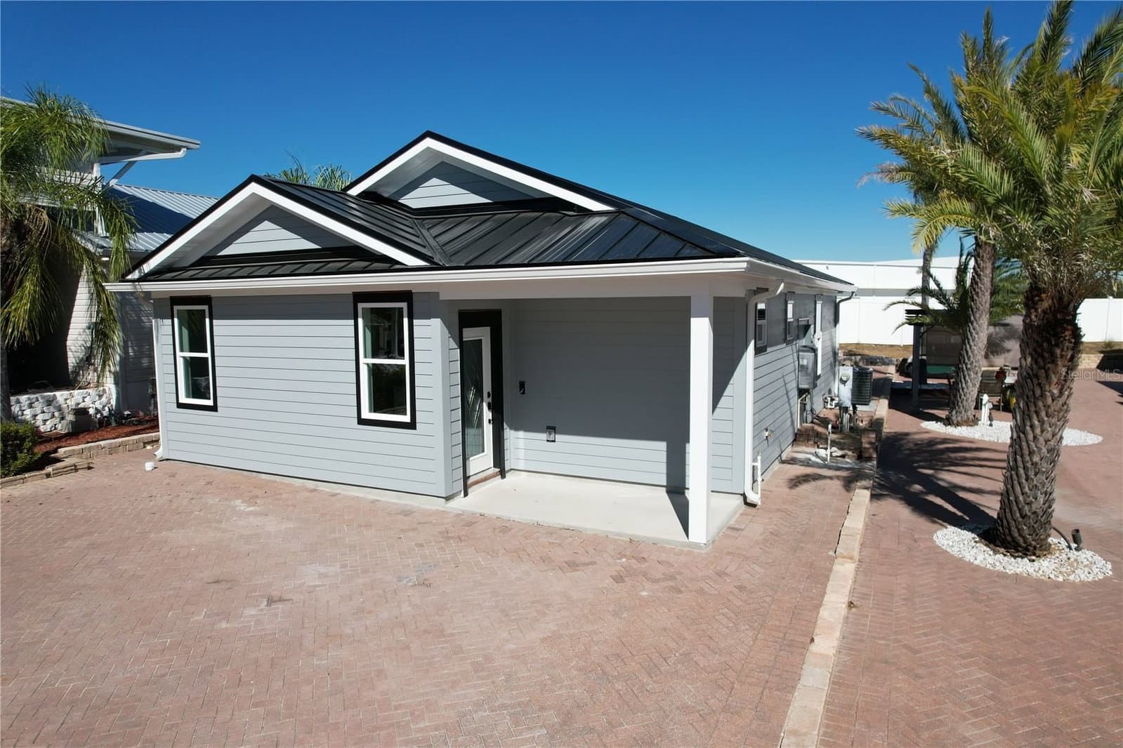 2253 ST GEORGE