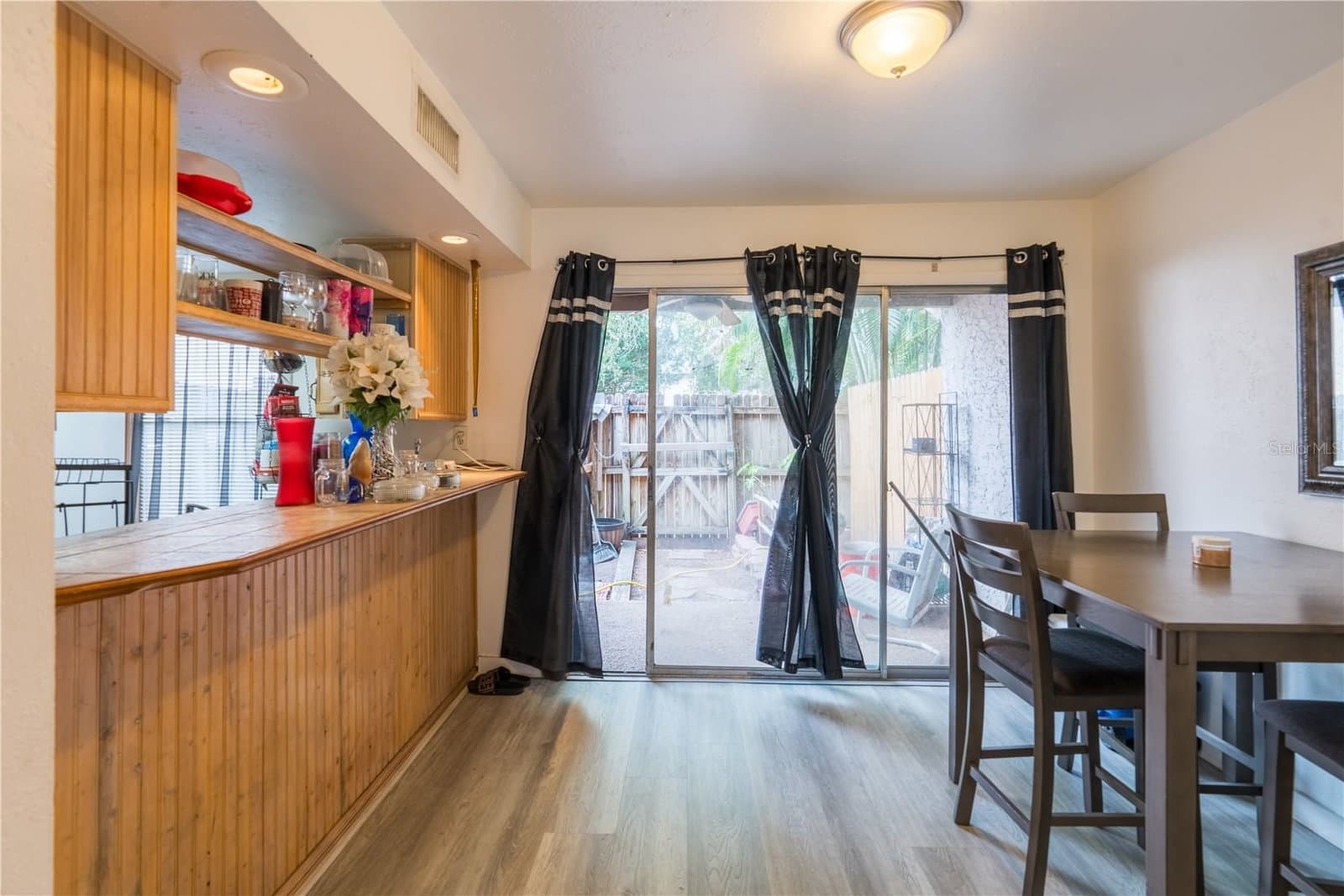 Photo 4 of 4004 BARWOOD