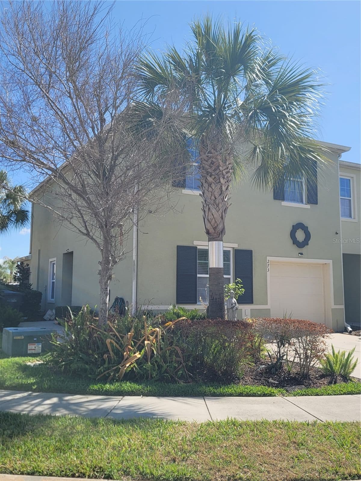 273 ARBOR LAKES