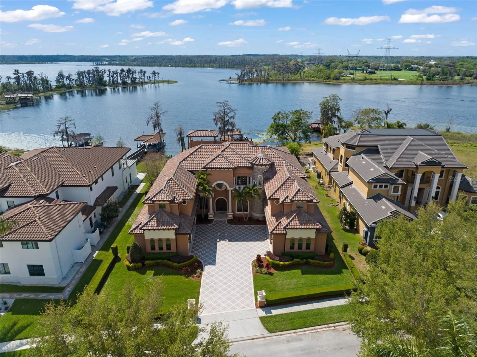 5745 EMERINGTON