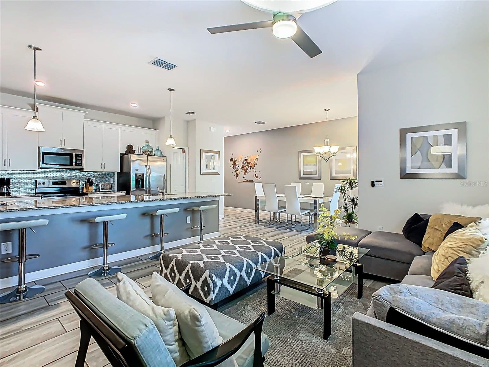 Photo 4 of 1579 MOON VALLEY DR