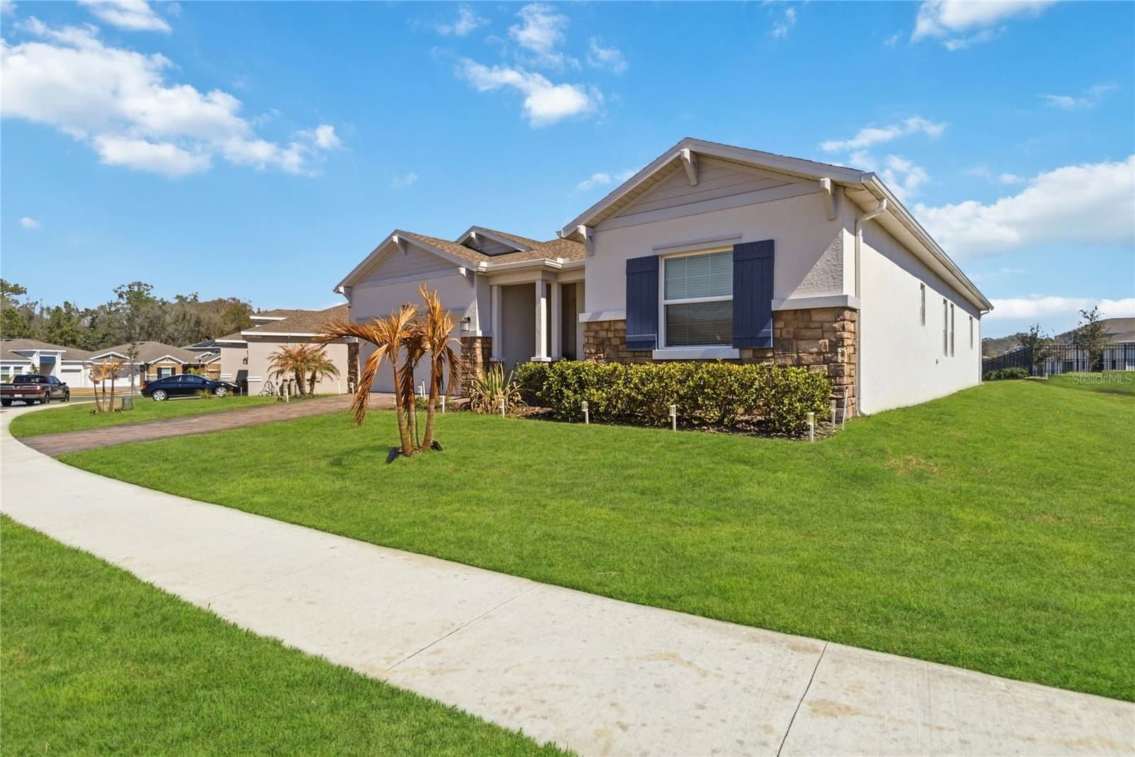 Photo 4 of 4409 EASTMINSTER