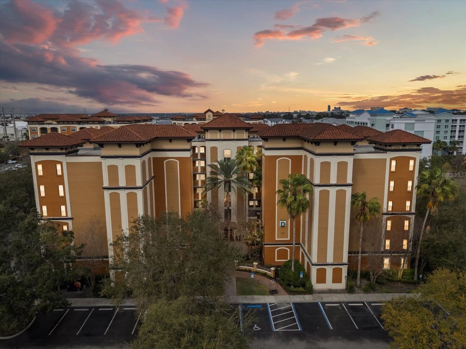 12539 FLORIDAYS RESORT