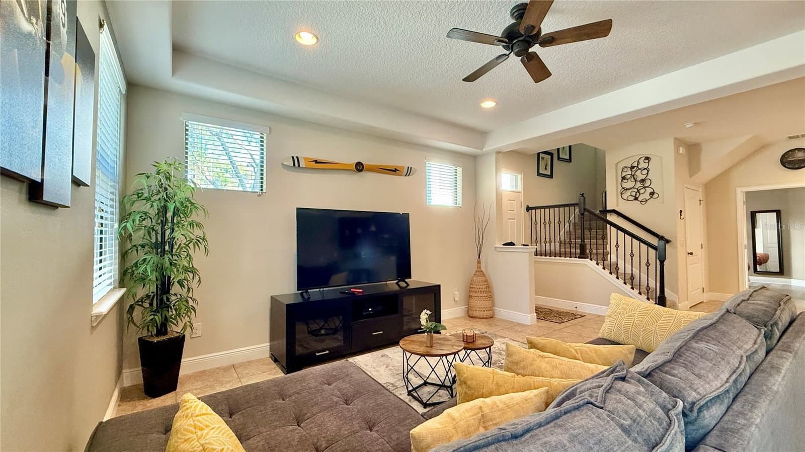 8209 ROSEVILLE