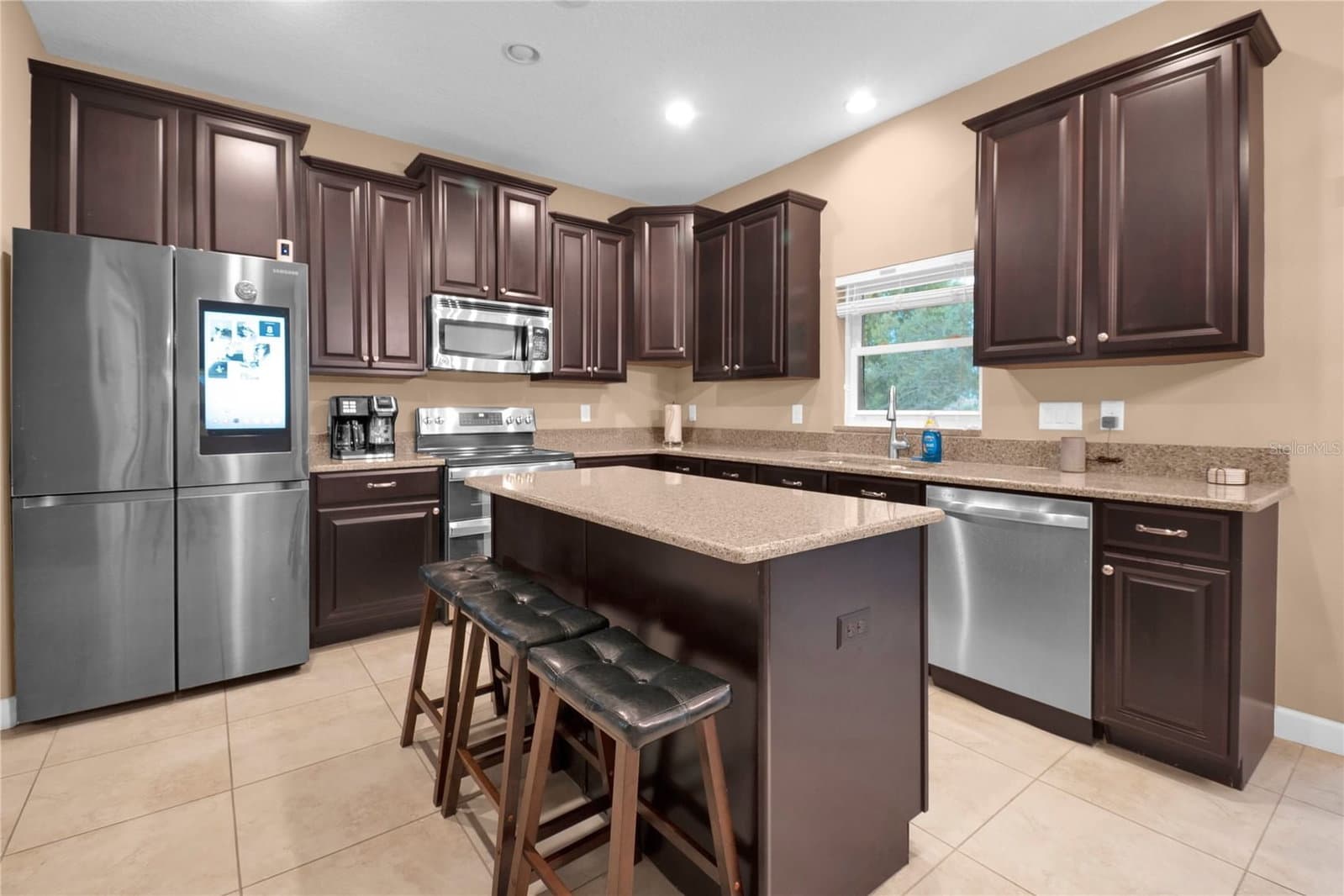1301 GLENEAGLES