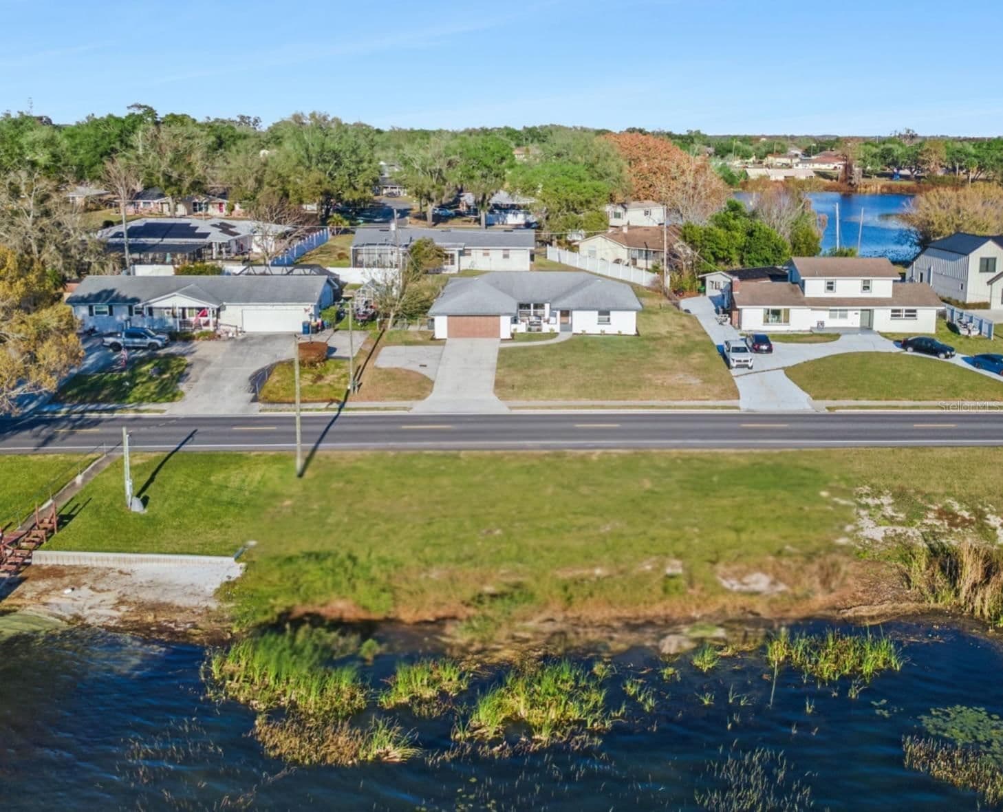 1106 LAKE ARIANA
