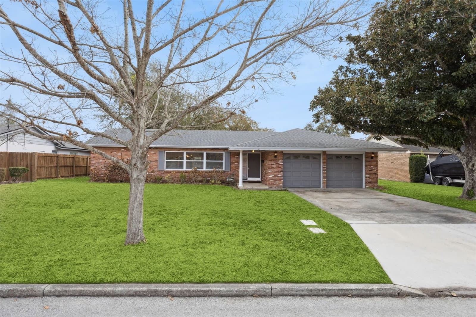2504 LAUDERDALE