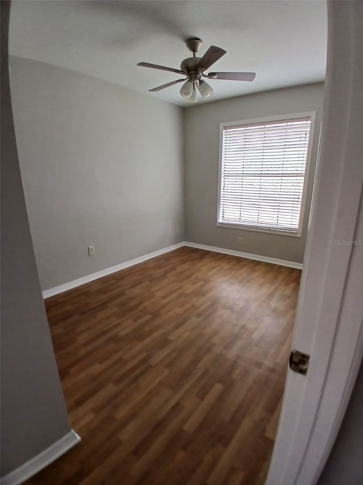 Photo 5 of 7454 WYNNEWOOD