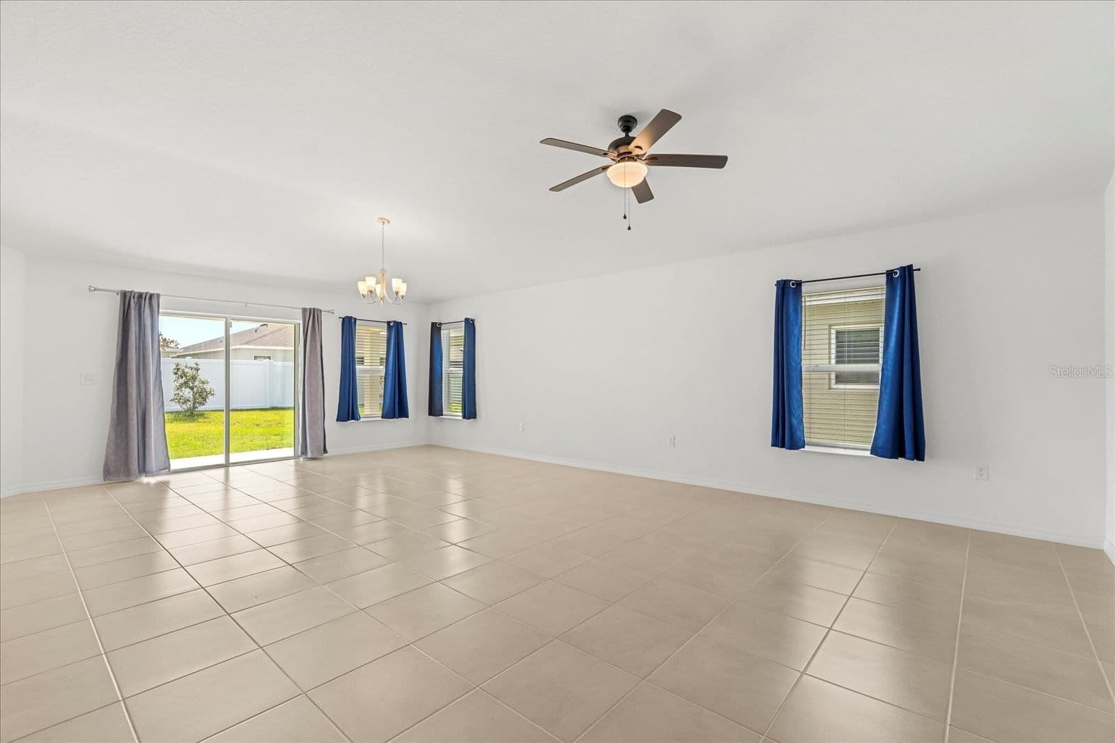 Photo 4 of 1429 MATTIE POINTE