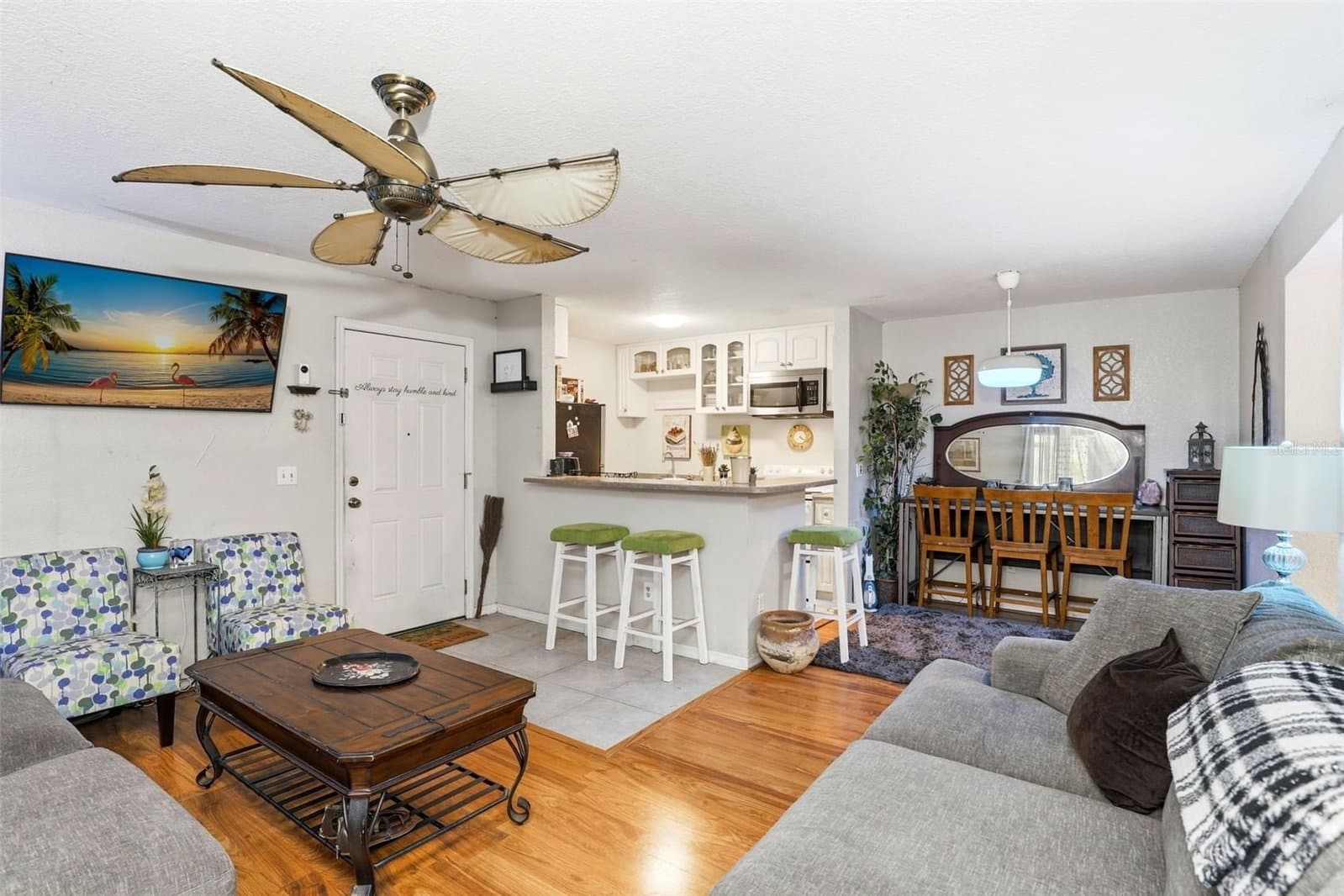 Photo 5 of 2542 OAK PARK