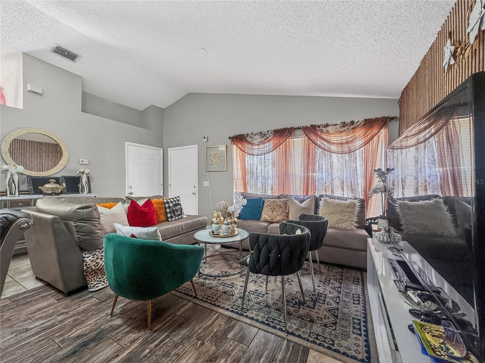 Photo 5 of 5003 AVENTURA