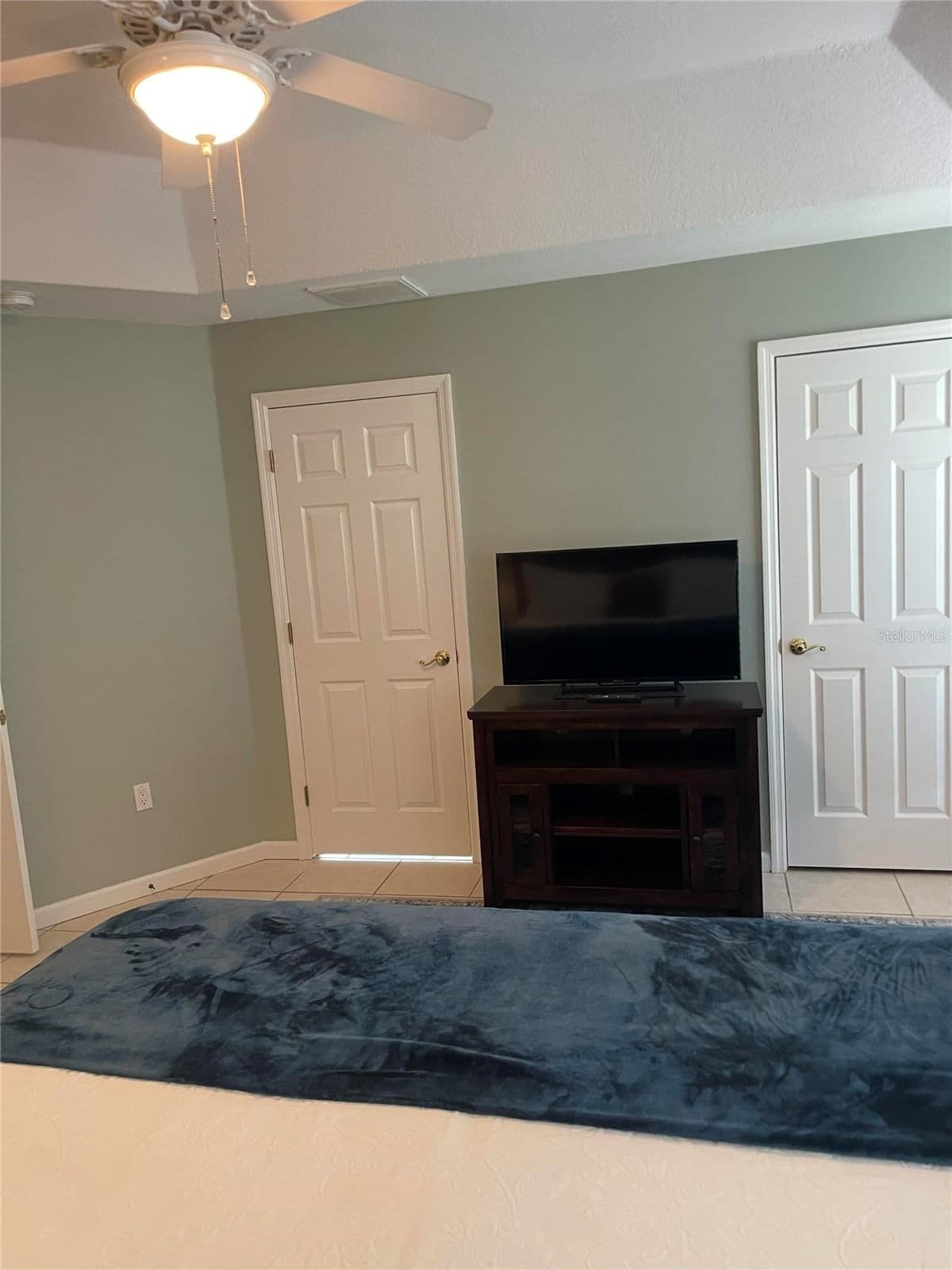 Photo 5 of 319 NIBLICK