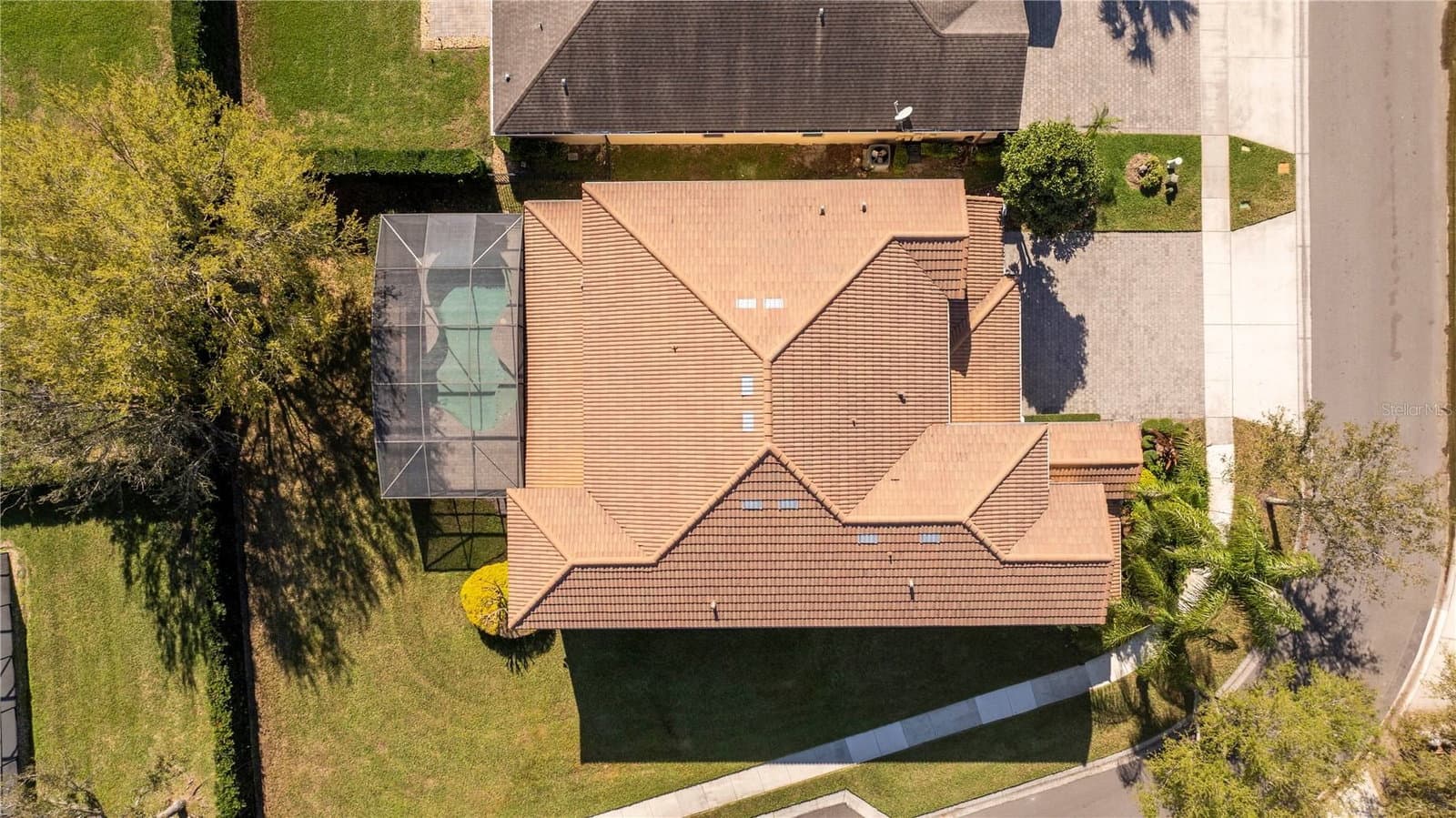 9442 ROYAL ESTATES