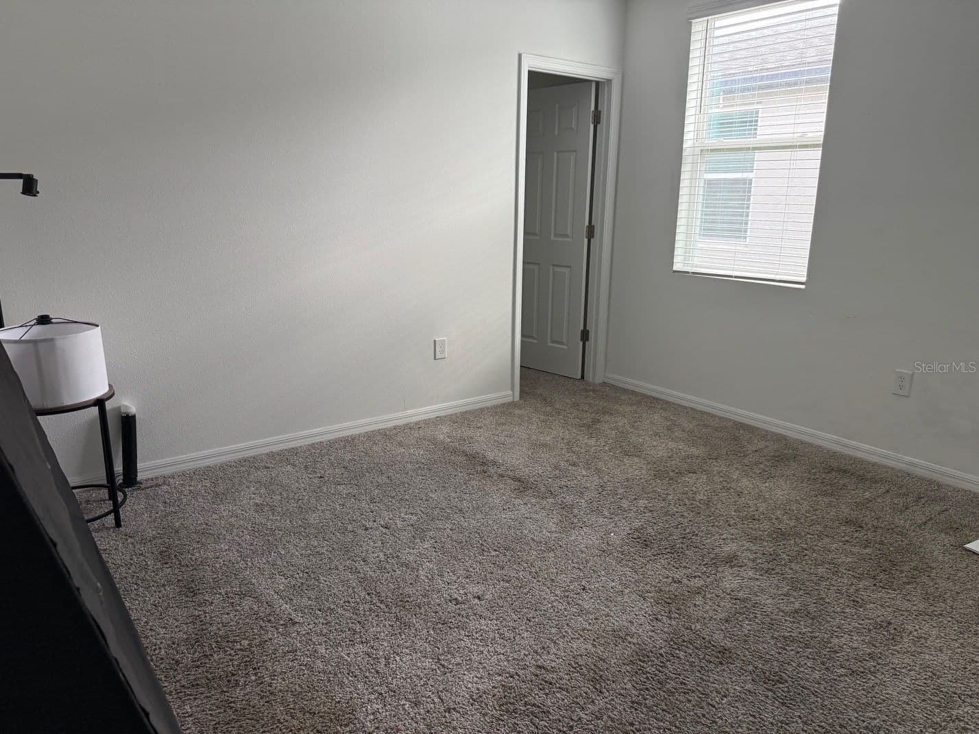Photo 4 of 3098 LAUREL OAK