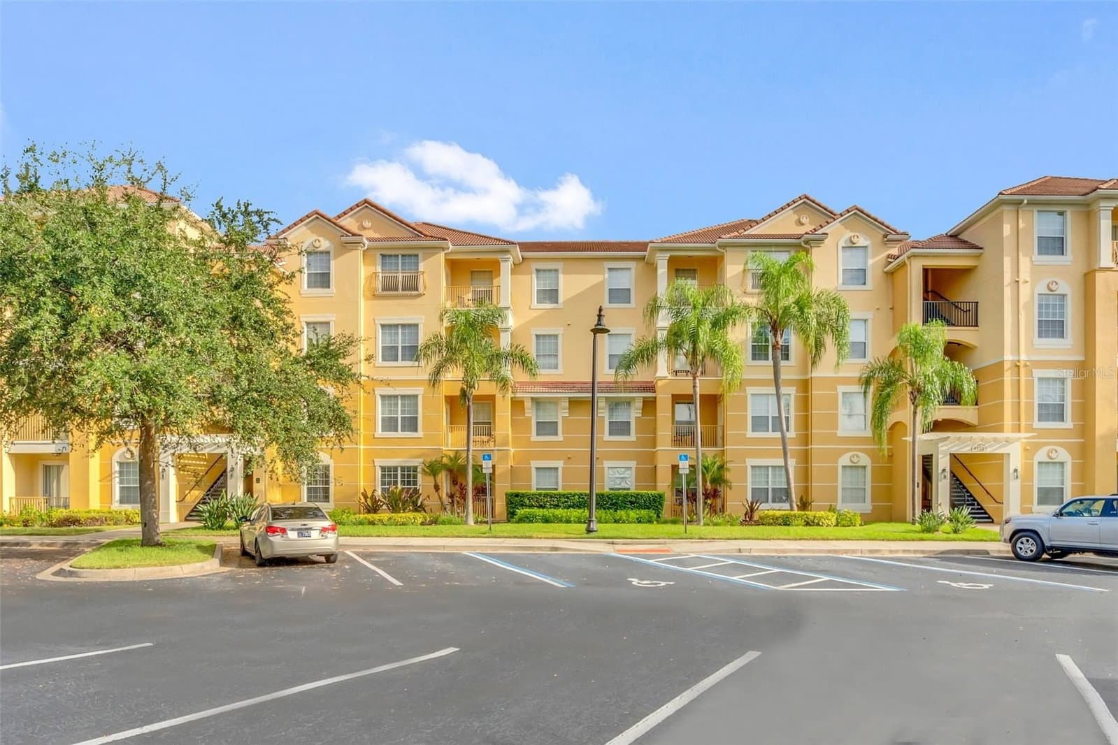 4802 CAYVIEW