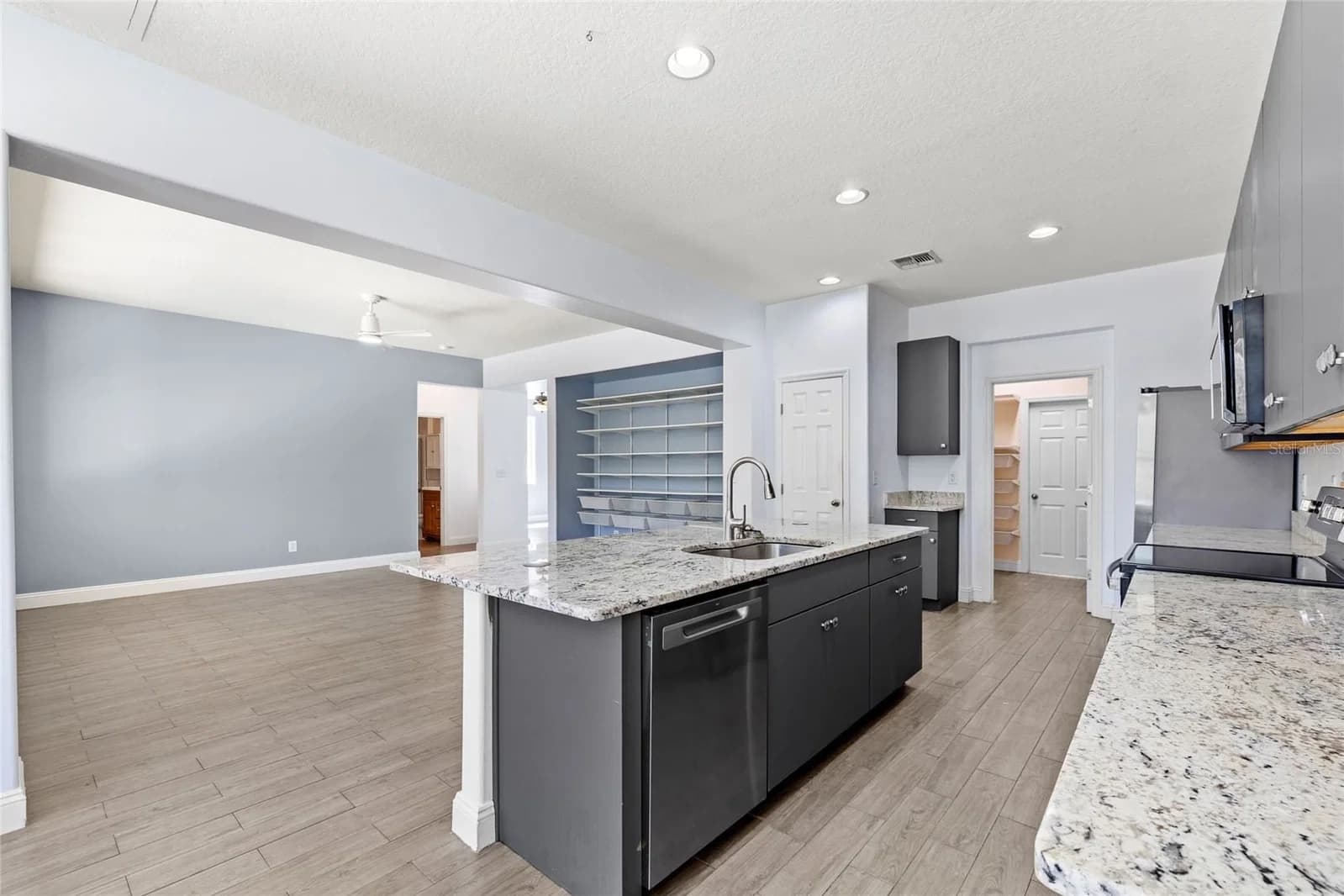 Photo 5 of 16943 SUNRISE VISTA Drive
