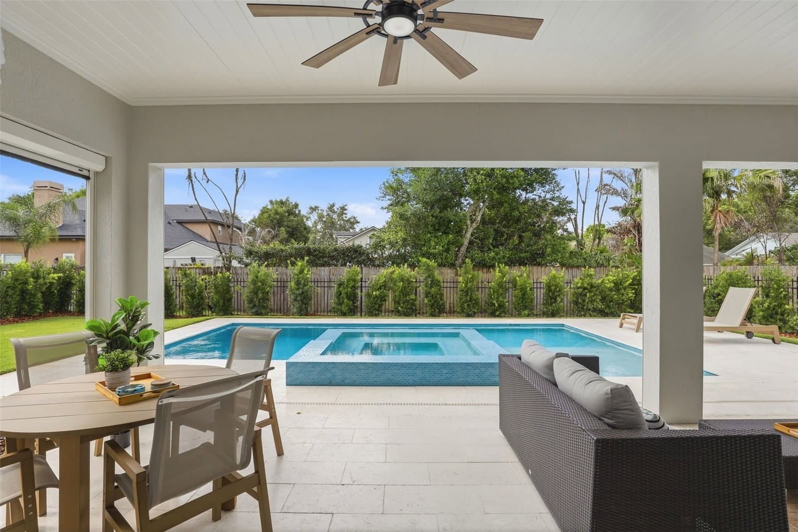 Photo 4 of 1750 CAROLLEE LANE