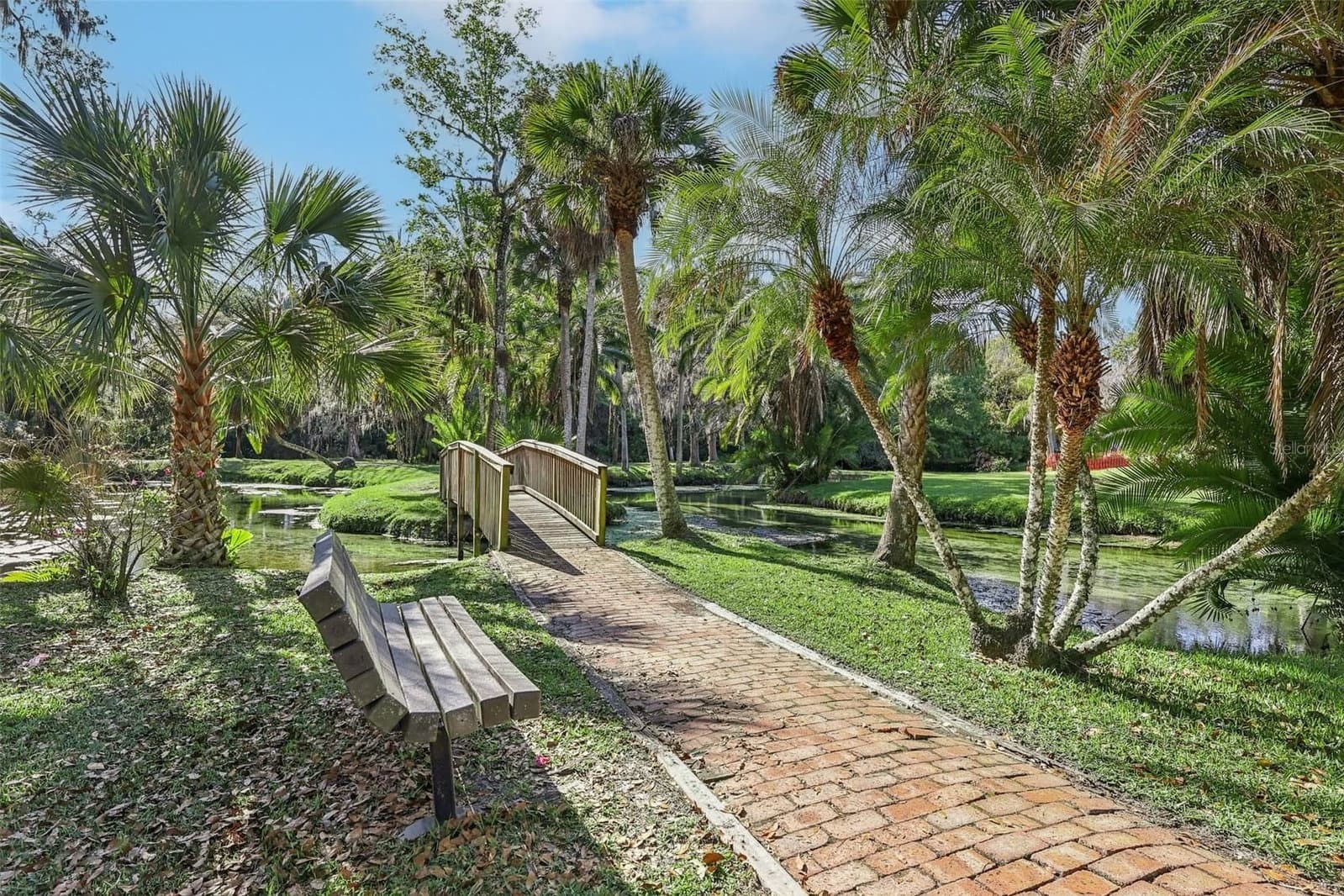 Photo 5 of 116 CROWN OAKS