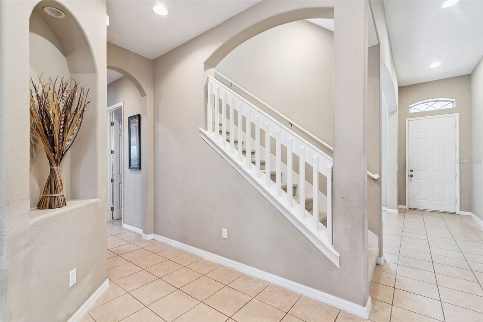 Photo 5 of 16249 TUDOR GROVE