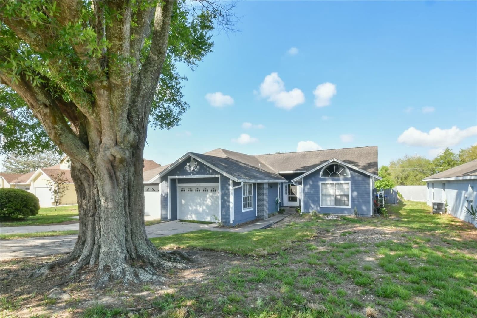 7416 LITTLE POND