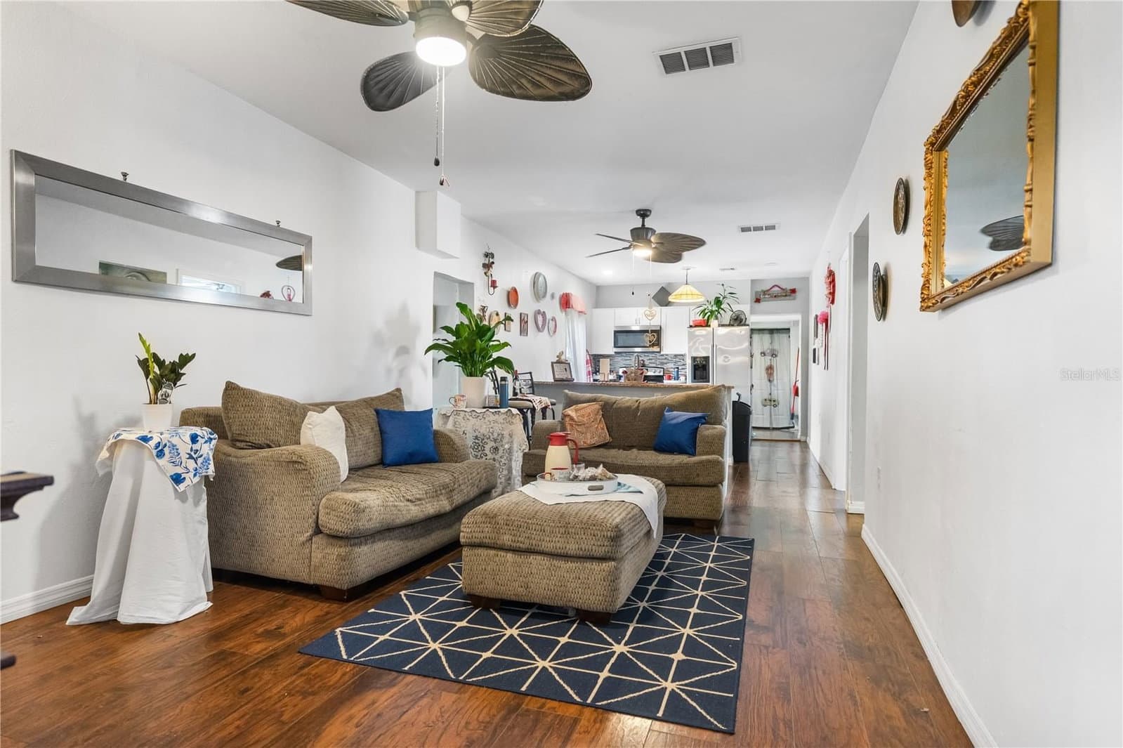 Photo 5 of 221 AVENUE L