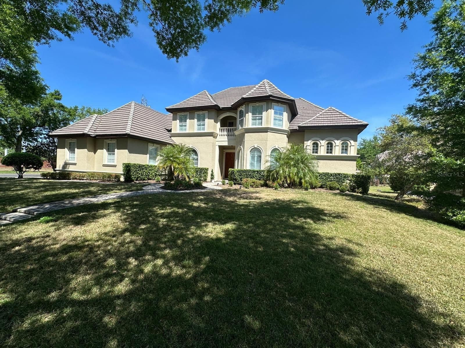 8734 CRESTGATE