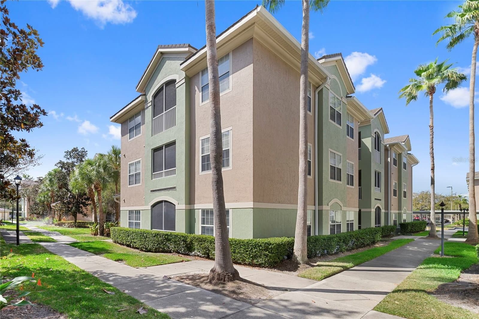 4833 CYPRESS WOODS