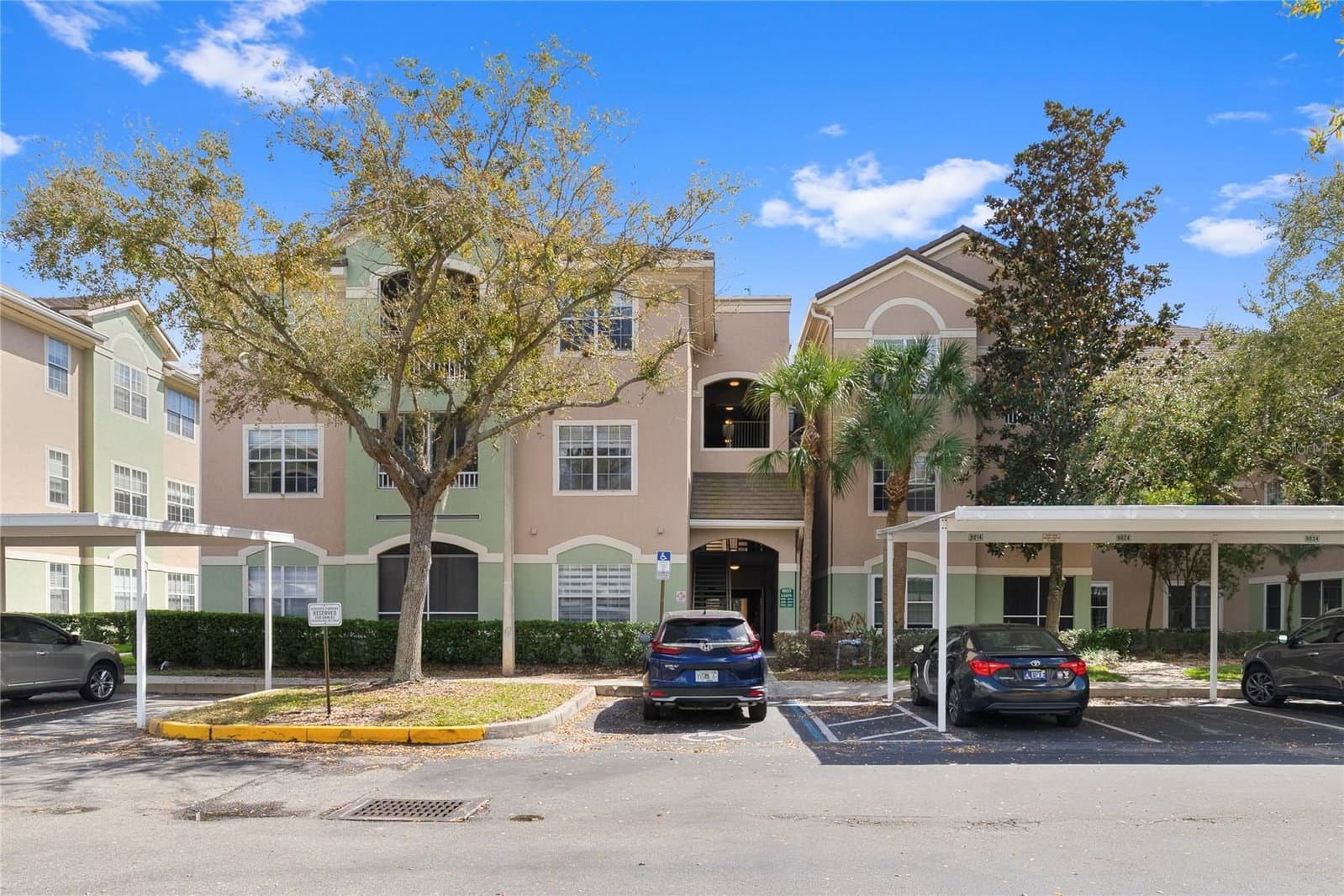 4833 CYPRESS WOODS