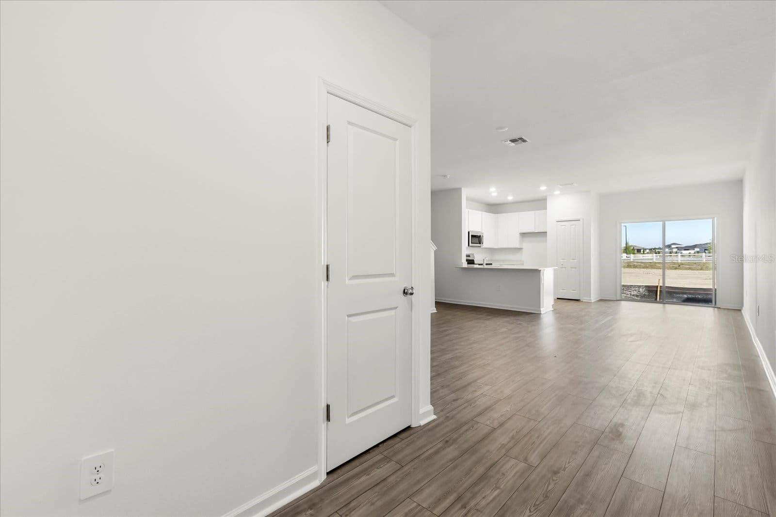 Photo 4 of 4915 81ST
