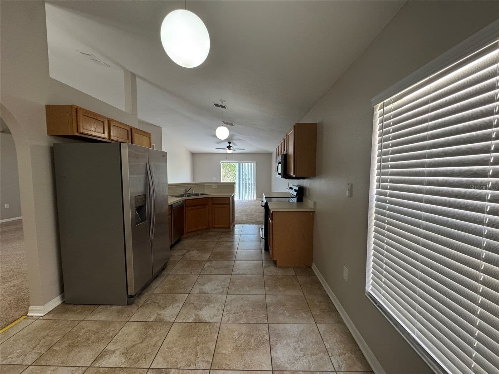 Photo 4 of 357 SQUIRES GROVE