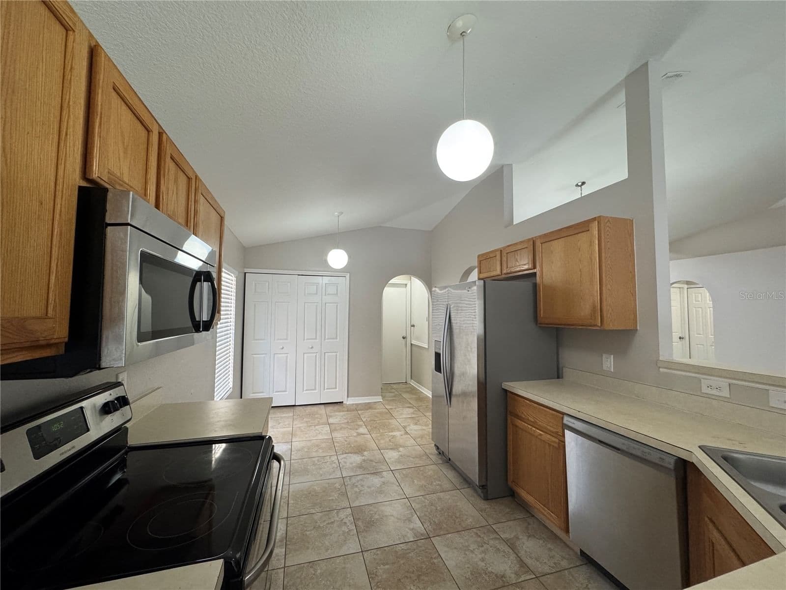 Photo 5 of 357 SQUIRES GROVE