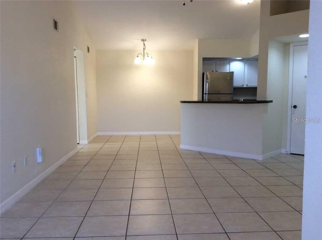Photo 5 of 5713 GATLIN