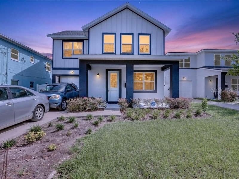 909 RANDALL