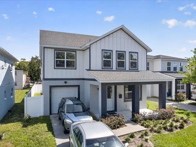 909 RANDALL