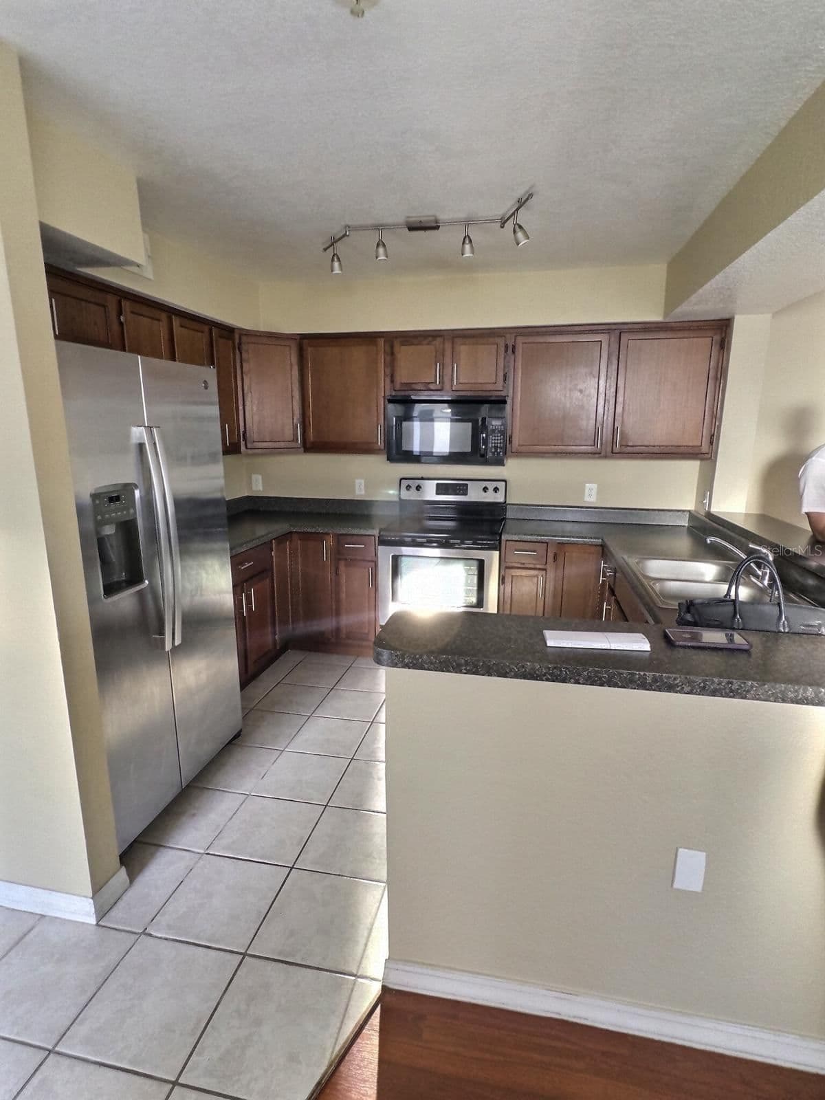 13803 FAIRWAY ISLAND