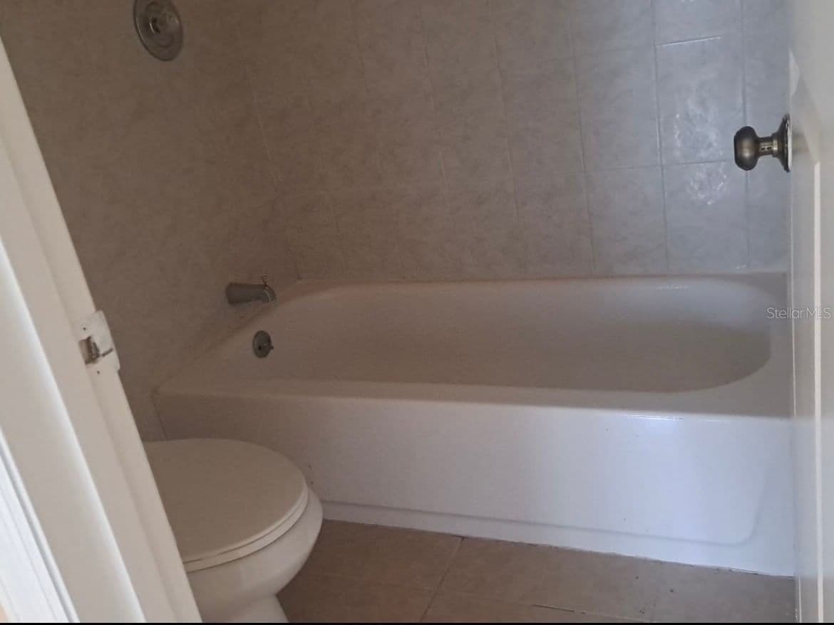 Photo 4 of 2227 STONINGTON
