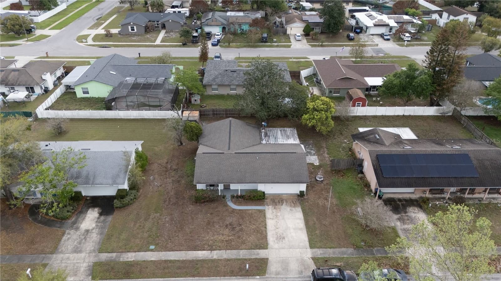 2733 MIDDLE